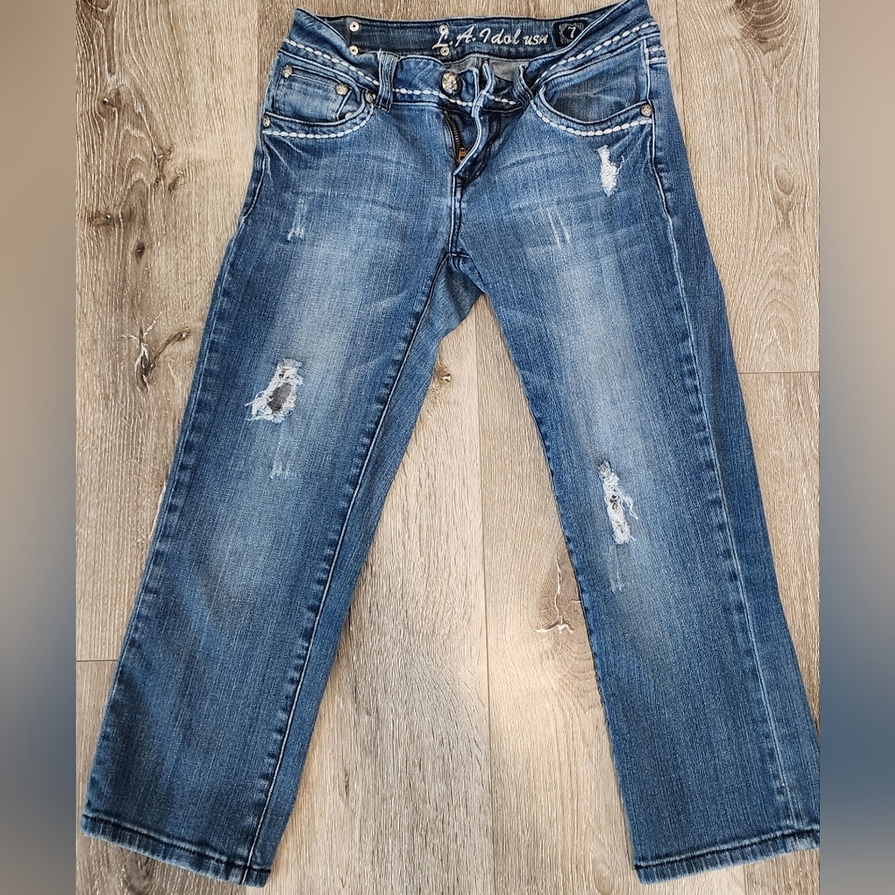 L A Idol Jeans Size 7 Juniors Distressed Low-rise 30x18 Capri